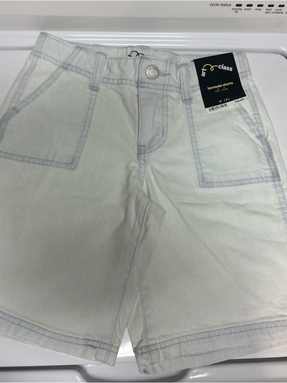 art class Soft Cream Bermuda Shorts with Topstitch Detail